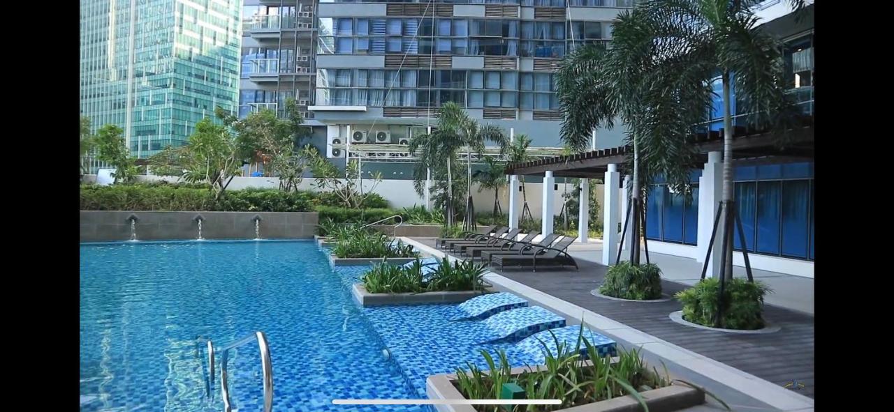 מנילה 1 Bedroom Condo Uptown Parksuites Bgc, High Floor, Morning Sun מראה חיצוני תמונה