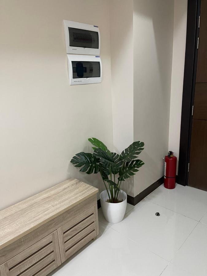מנילה 1 Bedroom Condo Uptown Parksuites Bgc, High Floor, Morning Sun מראה חיצוני תמונה