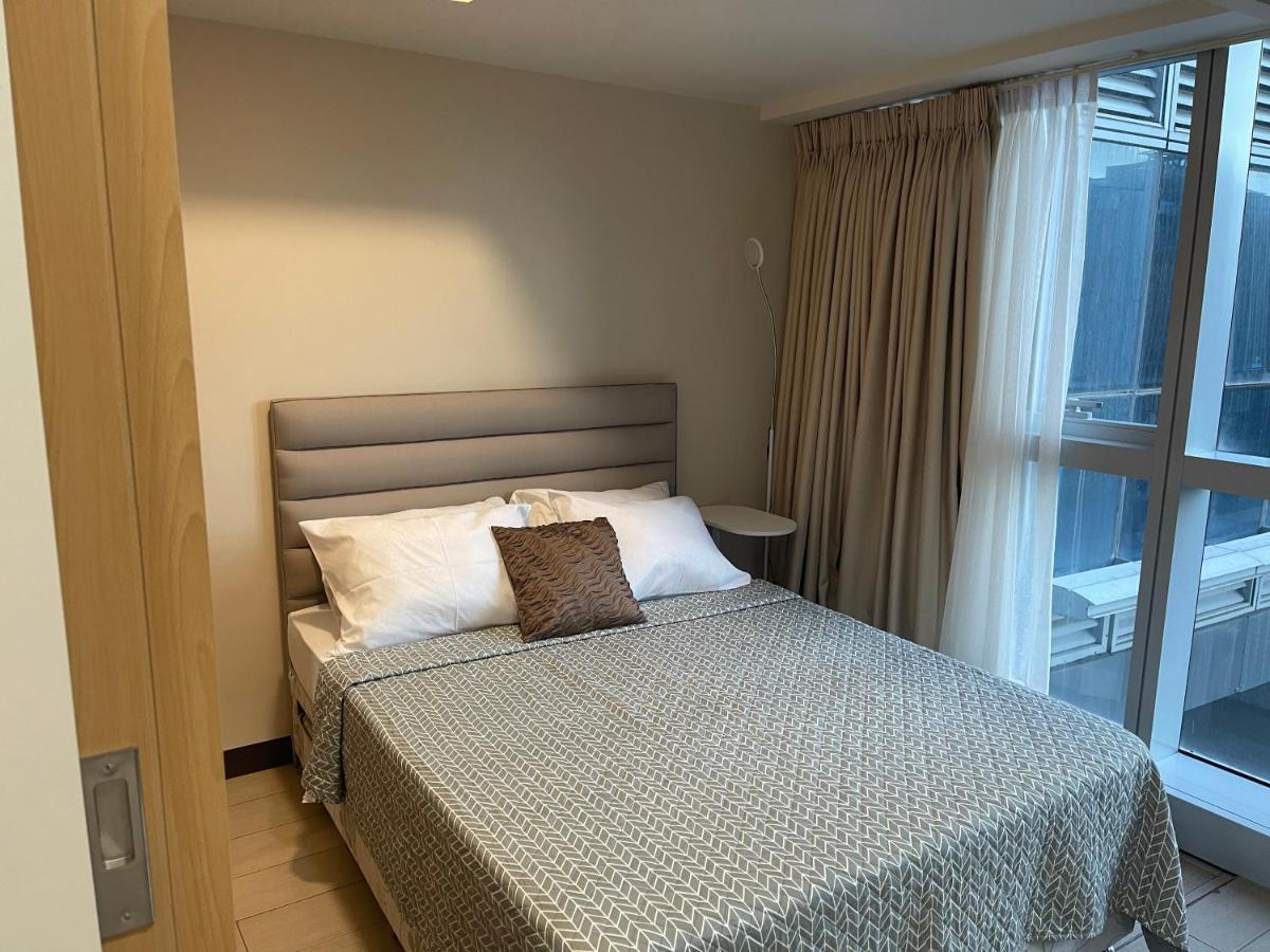 מנילה 1 Bedroom Condo Uptown Parksuites Bgc, High Floor, Morning Sun מראה חיצוני תמונה