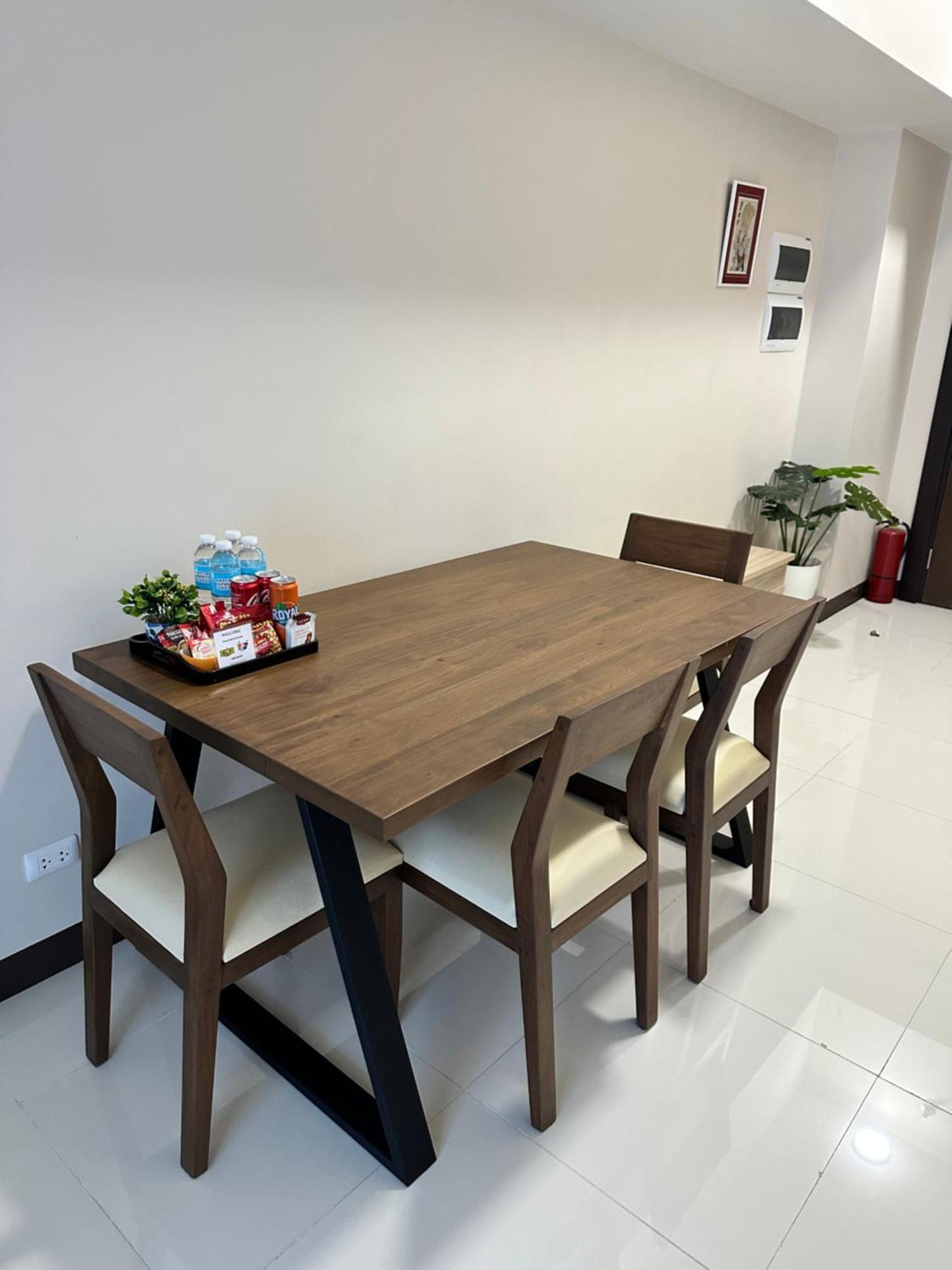 מנילה 1 Bedroom Condo Uptown Parksuites Bgc, High Floor, Morning Sun מראה חיצוני תמונה